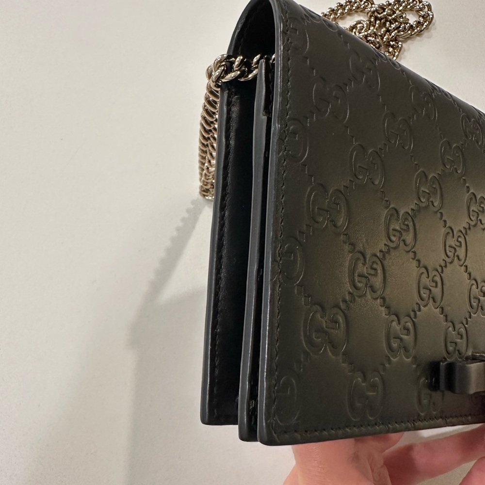 Gucci wallet on chain signature guccissima black and gold - Picture 9 of 10